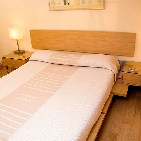 Apartamentos Alos Barcelona Luaran gambar