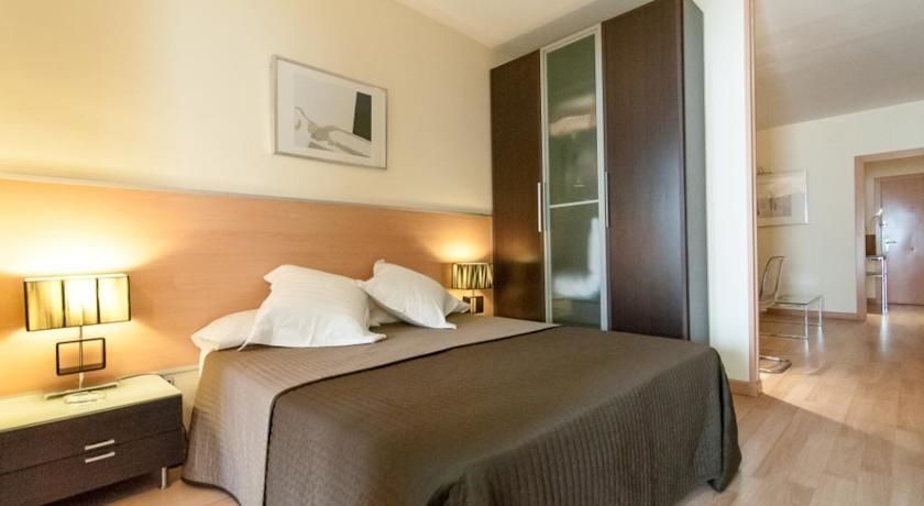 Apartamentos Alos Barcelona Luaran gambar