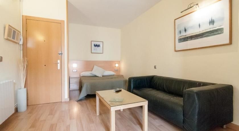 Apartamentos Alos Barcelona Luaran gambar